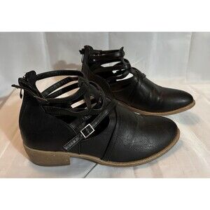 Brinley Co Womens Savvy Closed Toe Strappy Faux Leather Ankle Boot Black Sz 8